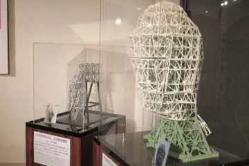 A model of the statue's structure 