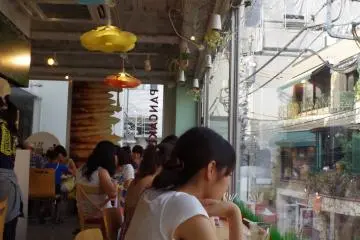 The cute kawaii atmosphere attracted lots of young ladies to relax at tea time.While the meals don't come in large portions, they are sufficient enough to recharge yourself after midday.