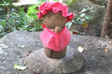 A tiny Jizo I came across in Sendai