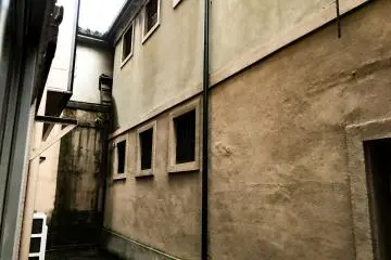 Secret passage to the book vault