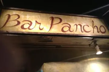쇼난 해변의 스페인 바루 Bar Pancho