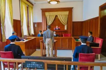 Ruang Sidang yang direnovasi yang merupakan tertua keenam di Jepang