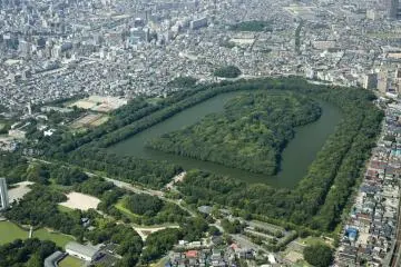 View of Mausoleum of Emperor Nintoku from the south (Photo: <a href="http://www.city.sakai.lg.jp/kanko/rekishi/sei/index.html" target="_blank" rel="noreferrer noopener nofollow">Sakai City - MDK co.Ltd.</a>)