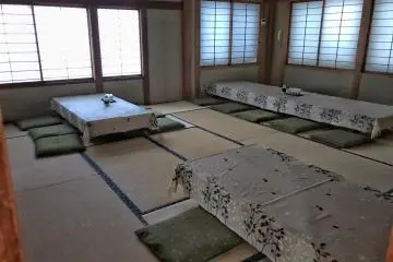 There are plenty of party rooms available