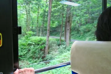 Bus ride up the mountain