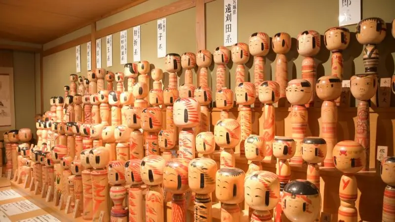 こけし人形 - Japan Travel