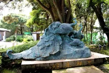 A peacock statue 