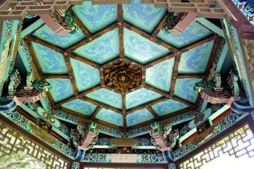 Decorated ceiling of the Chinese pavilion