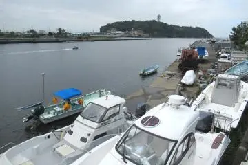 Leaving Enoshima...