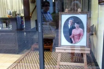This photo studio was closed