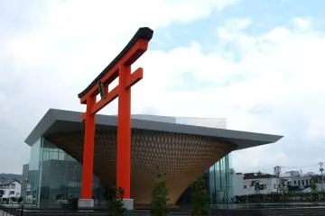 Gallery image