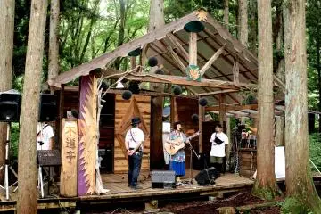Kidoutei (木道亭) stage (Photo: Rish Gopal)