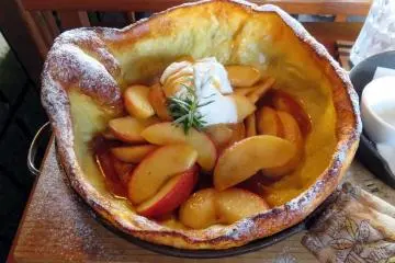Crêpe pomme et cannelle.