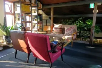 Étage d'Hackberry Café.