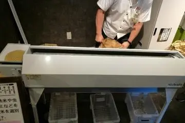 Separating rice from the imperfect rice granules