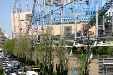 Spa LaQua is located in the entertainment complex of the Tokyo Dome City