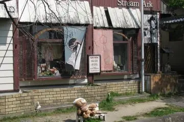 Shops along the Philosophers' Path