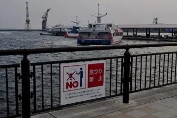 Il n'y a pas le droit de pêcher dans le port