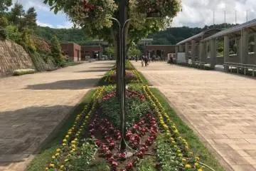 Pretty promenades