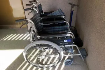 Fauteuils roulants pour touristes - Ainokura.