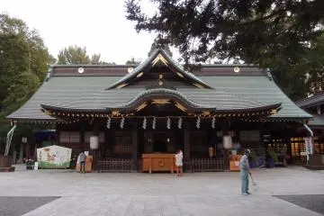 Okunitama Shrine, Fuchu City (Photo: <a href="https://www.flickr.com/photos/o_0/10606250073/" target="_blank" rel="noreferrer noopener nofollow">Guilhem Vellut</a> / <a href="https://creativecommons.org/licenses/by/2.0/" target="_blank" rel="noreferrer noopener nofollow">CC BY 2.0</a>)
