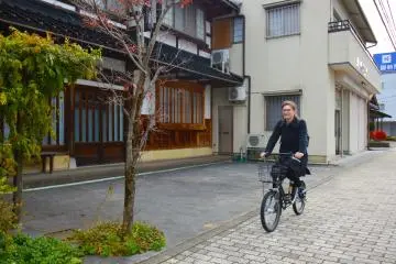 Tsurugi is an ancient town with a deep Edo vibe.