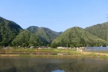 Scenery around the valley just south of Tsurugi
