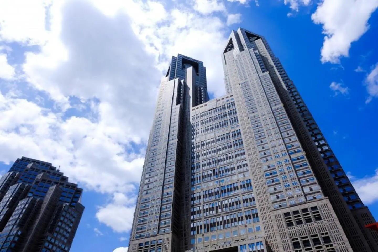 Tokyo Metropolitan Government Building (照片由: Fumiaki Hayashi / Unsplash)