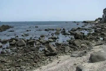 Endless water to the horizon
