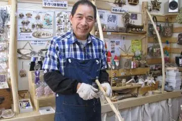 Woodwork classes for kids in Ito