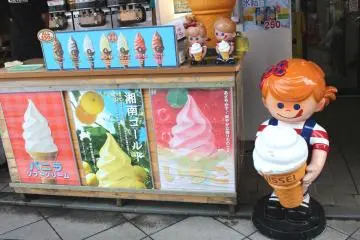 Ice cream booth in Enoshima