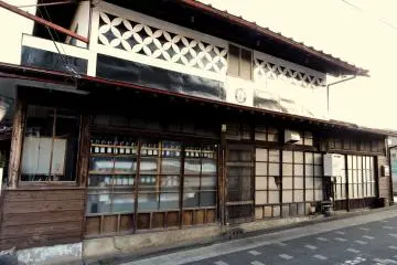 Traditional architecture