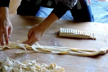 Unravelling the noodles