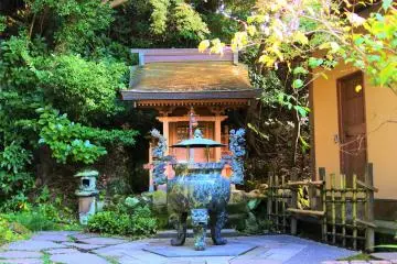 Okura-benzaiten shrine (Photo: Yurika Taki)