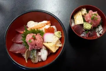 This kaisen-don seafood bowl was absolutely delicious