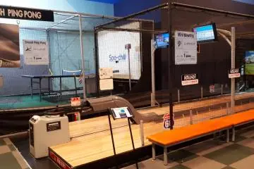 Mini bowling lane