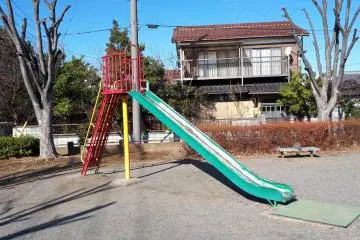 Slippery slide