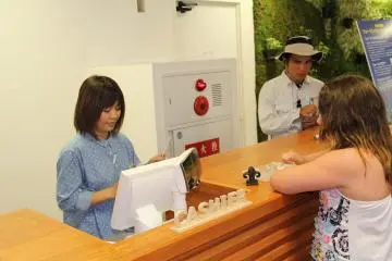 <p>The gift shop check out register</p>