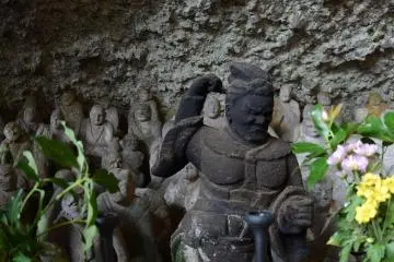 Buddha statues