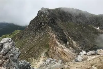 Trail along the top