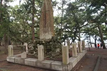 A monument to the legend of the Fisherman and the Celestial Maiden