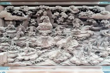 Panel titled: "Attainment of Buddhahood by the Daughter of a Dragon-king"