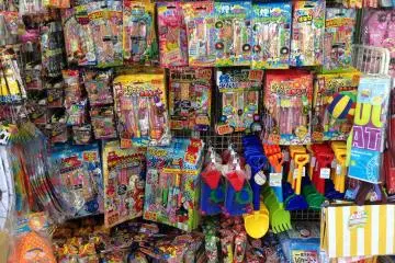 <p>Tools for the sandbox are located right underneath the fireworks, which are among the exceptions to the rule of everything costing 100 yen</p>