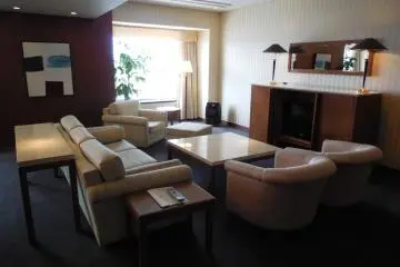 Imperial Suite room - the extremely spacious living room could be used for many occasions