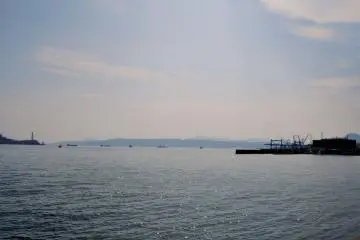 It takes just under 15 minutes to get to the port from Kure's JR Station, on foot.