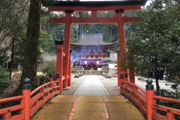 Santuario Niutsuhime-jinja