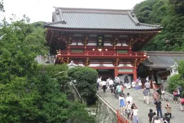 Tsurugaoka Hachimangu's main building
