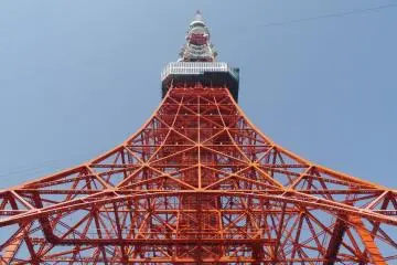 Tokyo Tower (Photo: <a href="https://commons.wikimedia.org/wiki/File:Tokyo_Tower_8.jpg" target="_blank" rel="noreferrer noopener nofollow">Zairon</a> / <a href="https://creativecommons.org/licenses/by-sa/4.0/deed.en" target="_blank" rel="noreferrer noopener nofollow">CC BY-SA 4.0</a>)