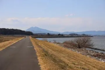 Mount Tsukuba on the horizon