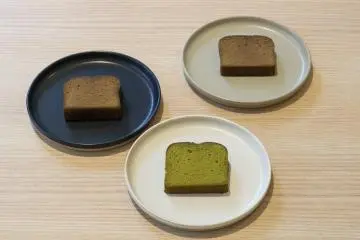 Tea and Sake Cakes (Photo: Hotel 1899 Tokyo )
